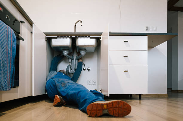 Professional Leak Detection technician working in Lake Arrowhead, ME